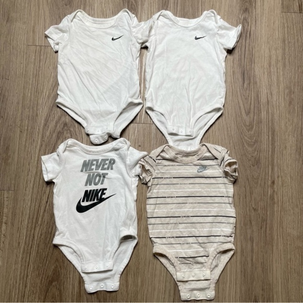 Nike Baby Shirts Summer Bundle of 4 | 6 - 9 months | White, Beige